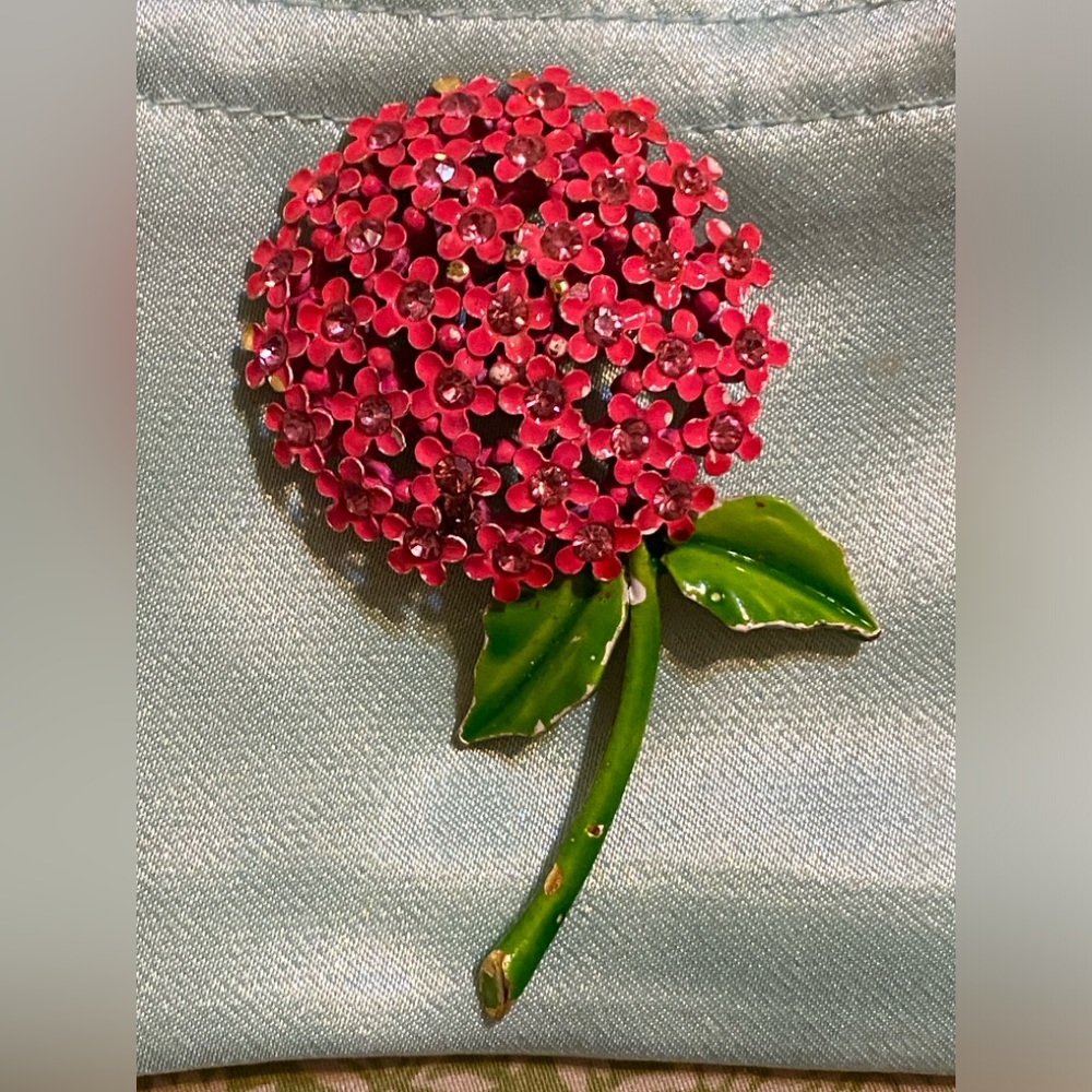 Vintage Weiss pink flower brooch